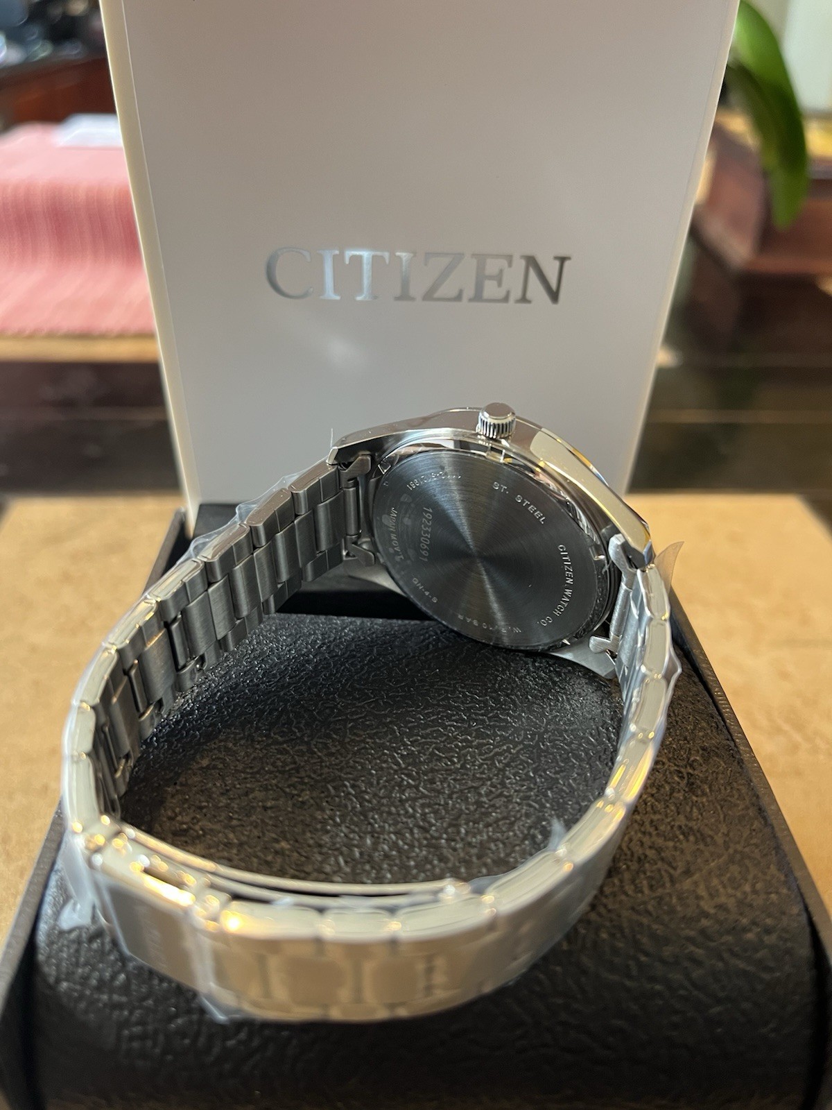 Citizen Eco-Drive Men’s Silver Dial Steel Bracelet Date Watch 100m 41mm Box