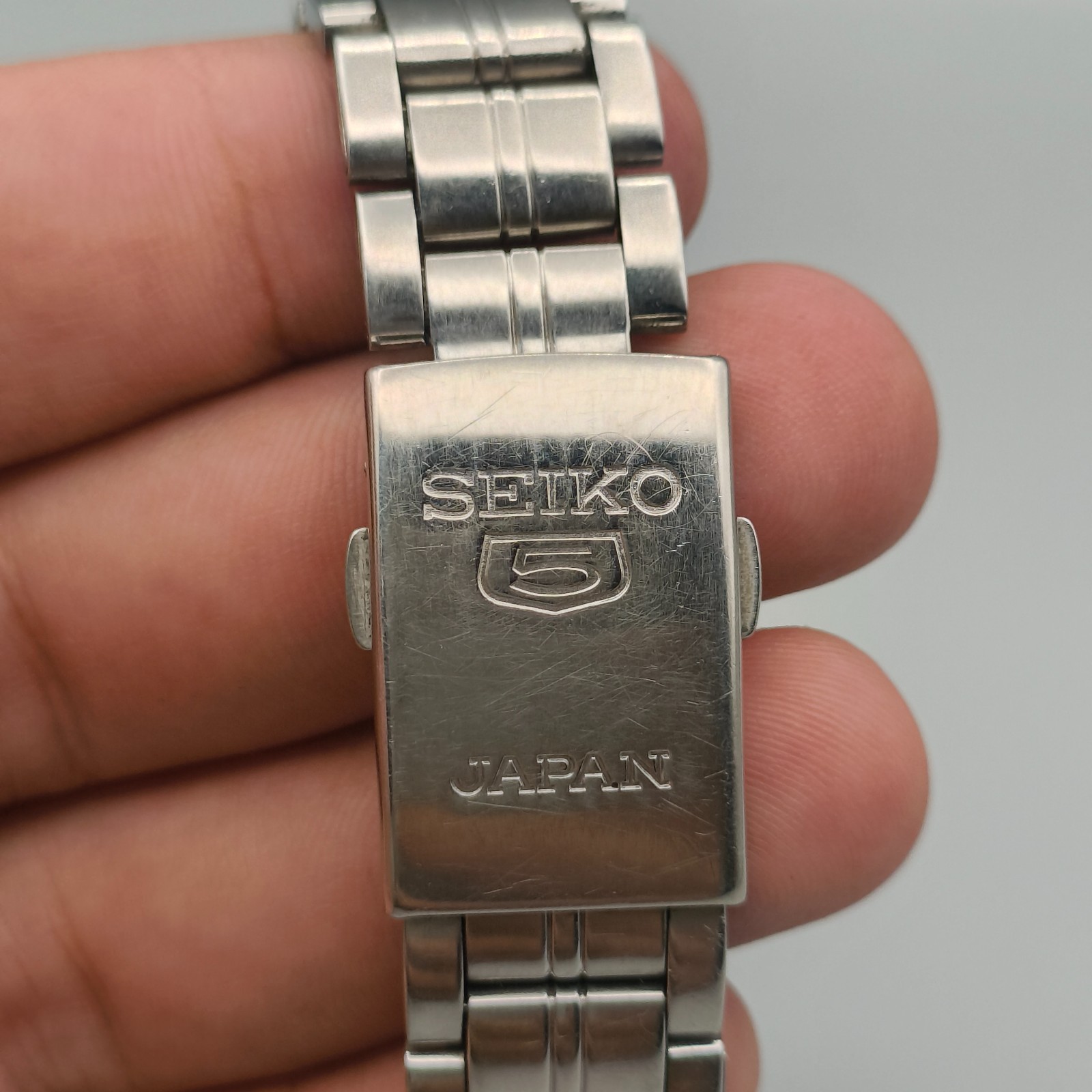 Vintage Seiko 5 Automatic 7S26 Golden Railway Time Watch Japan