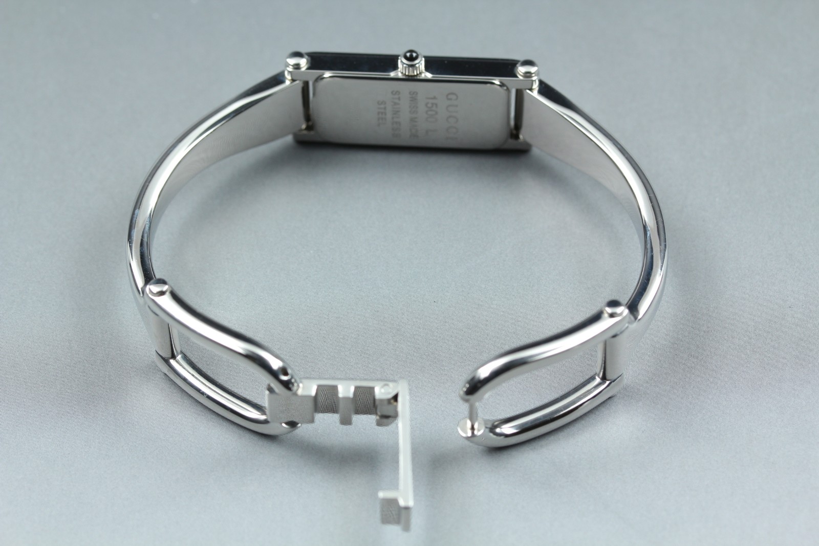 [Near MINT] Gucci 1500L Silver Black Dial 12mm Horsebit Quartz Women’s Watch