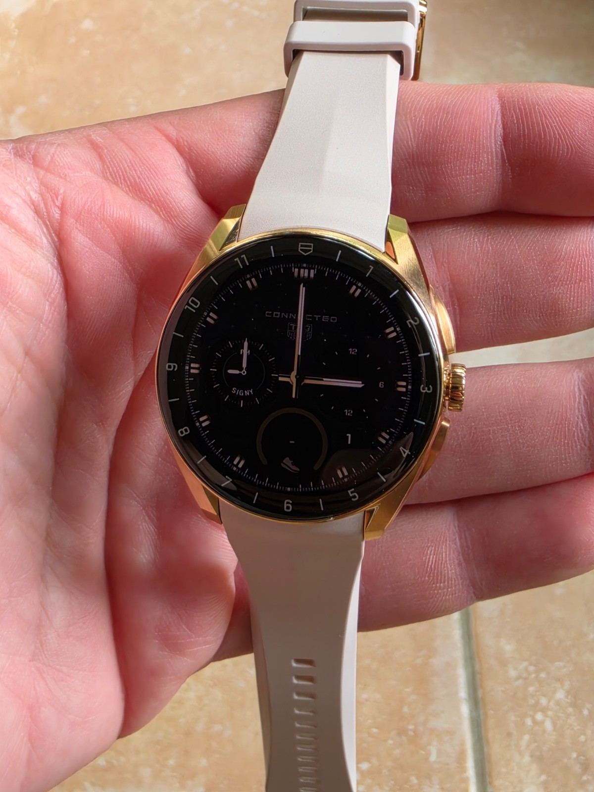 TAG Heuer SBT8011.BT0036 Calibre E5 Connected Golden Bright Rose Gold 40mm Watch