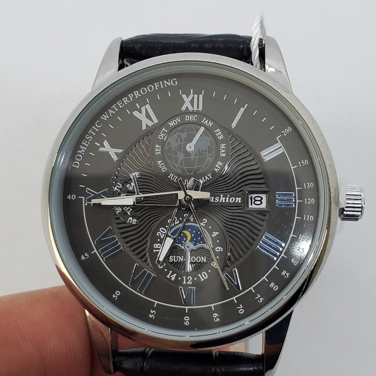 40MM Men’s Watch Black Dial Gray Case Black Leather Bands Roman Numerals Date