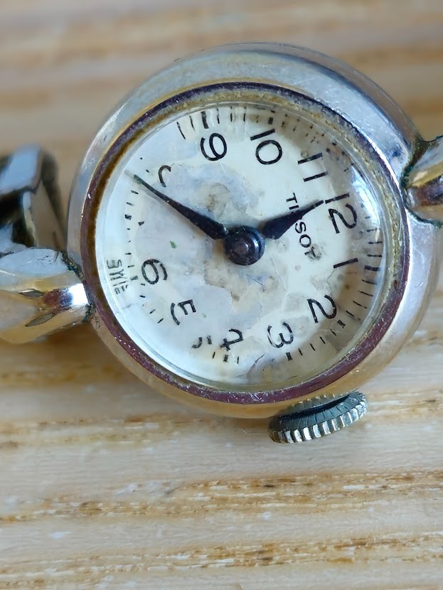 Vintage Tissot Mechanical Wind Watch Ticks Gold Filled Bezel – Parts and Repair