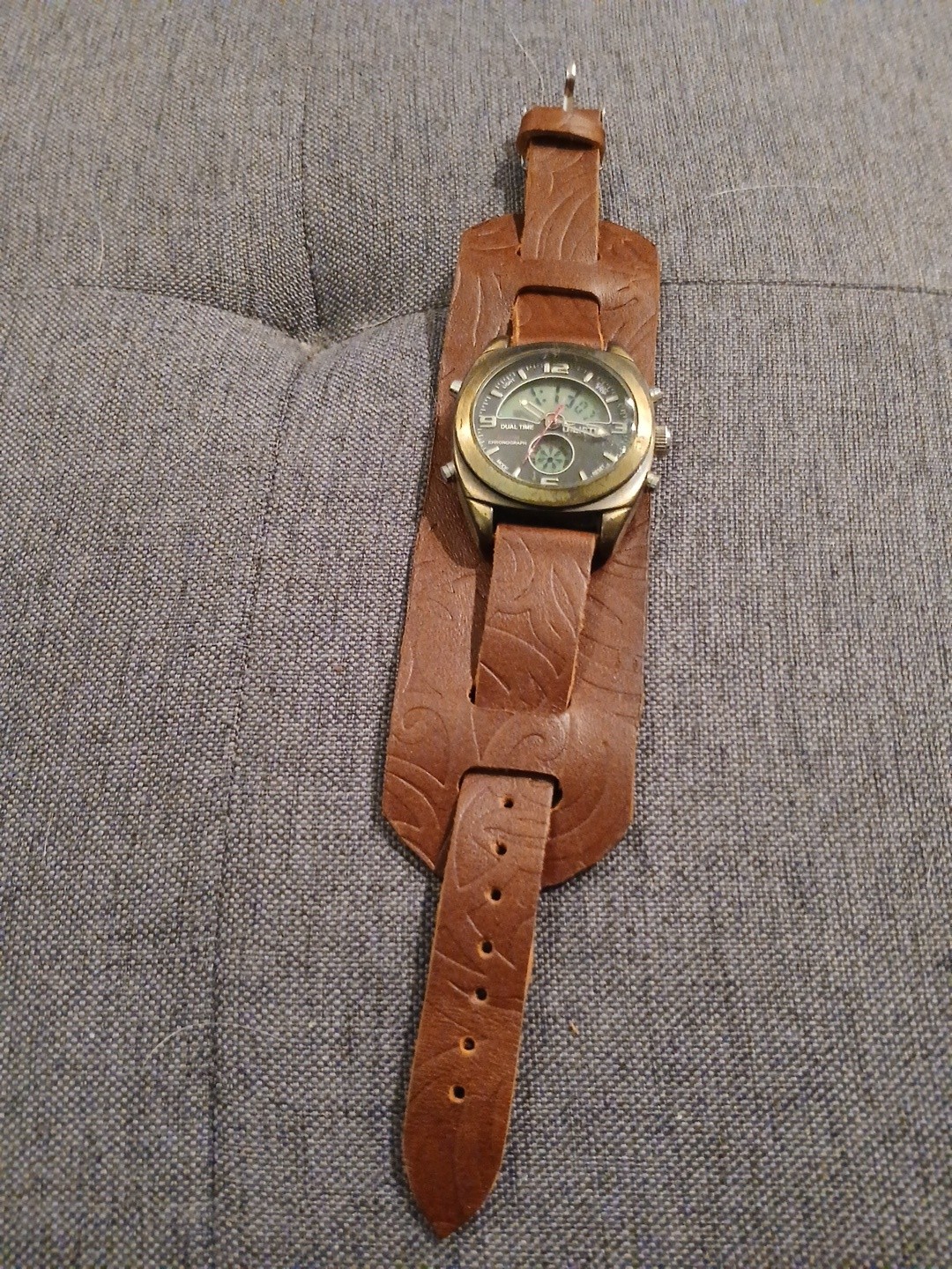 Unlisted Watch. By Kenneth Coke. Antique Bronze NewLeather Band Project As Is
