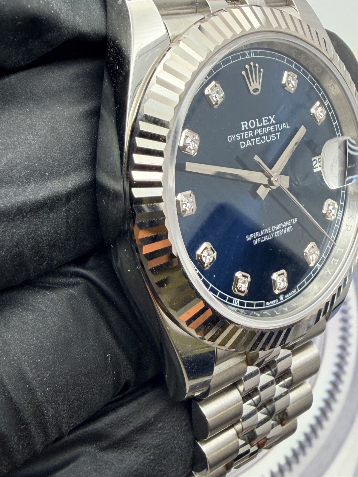 Rolex Datejust 126334 fluted jubilee diamond blue dial