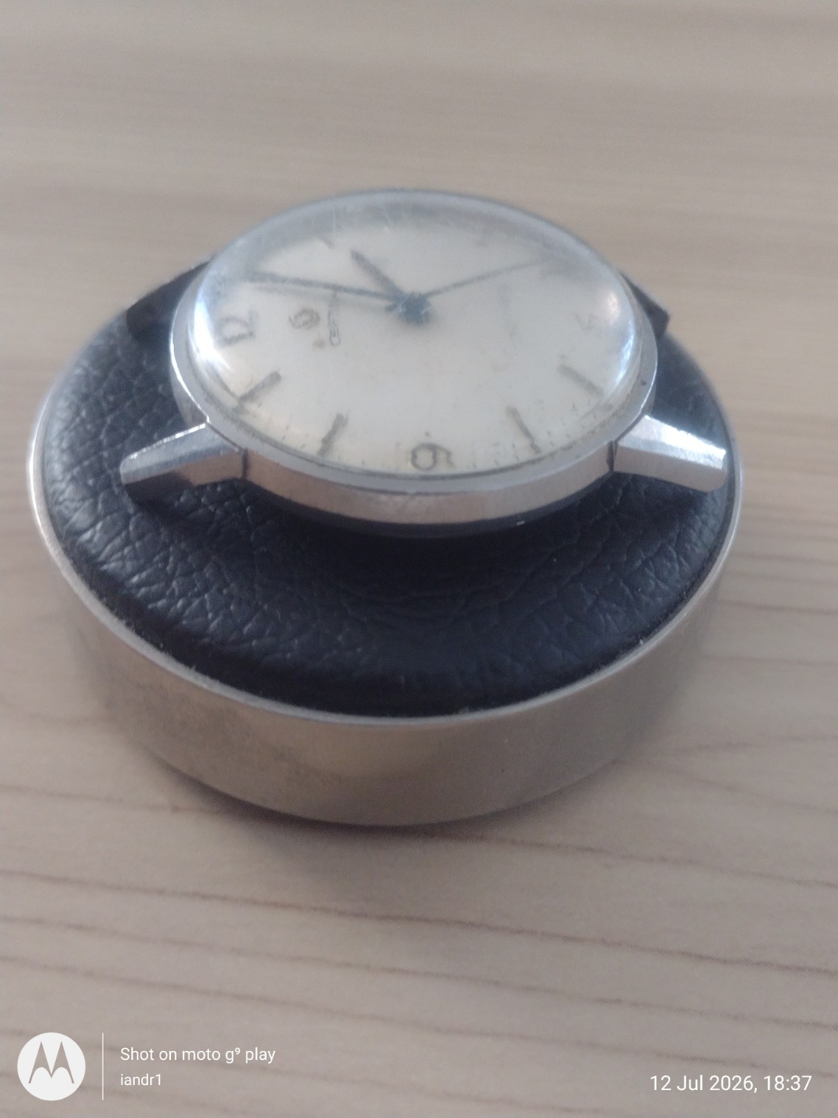 Strictly Spares Or Repairs Certina Manual Wind 25-36 – 17 Jewels Movement.