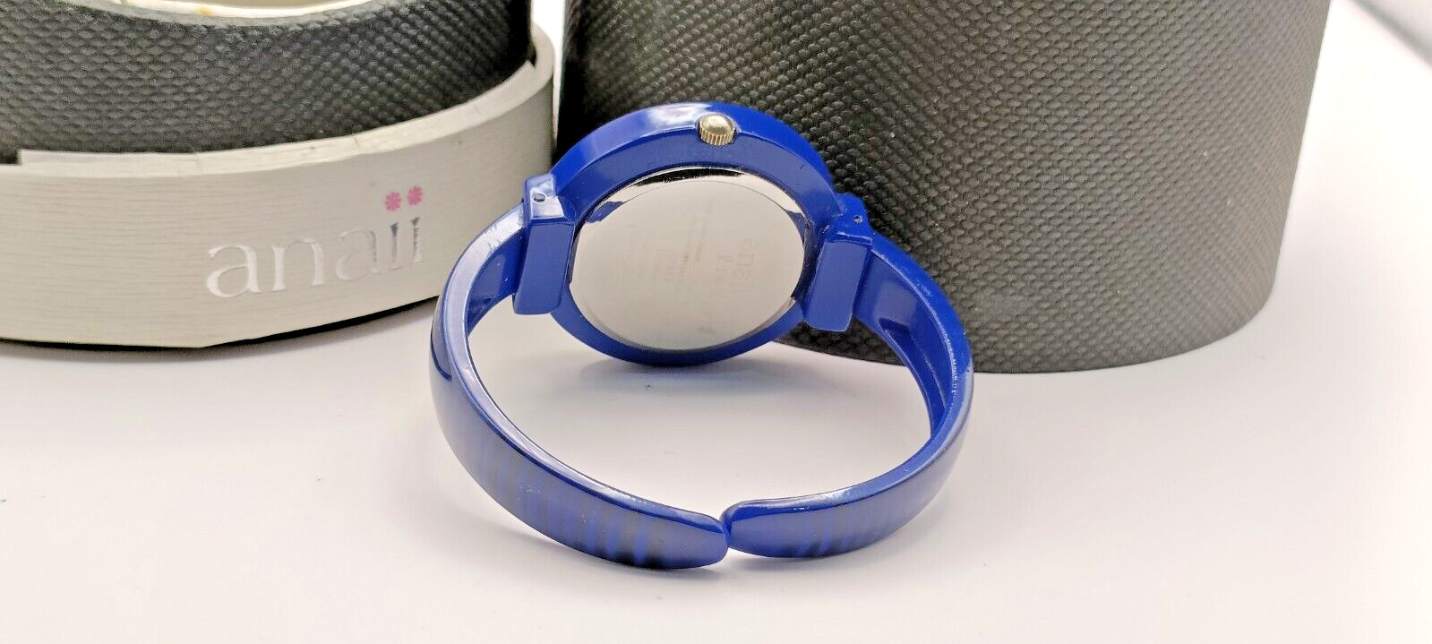 Vintage ANAII Pink Ladies Navy Blue Hinged Bangle Quartz Watch VGC/Working