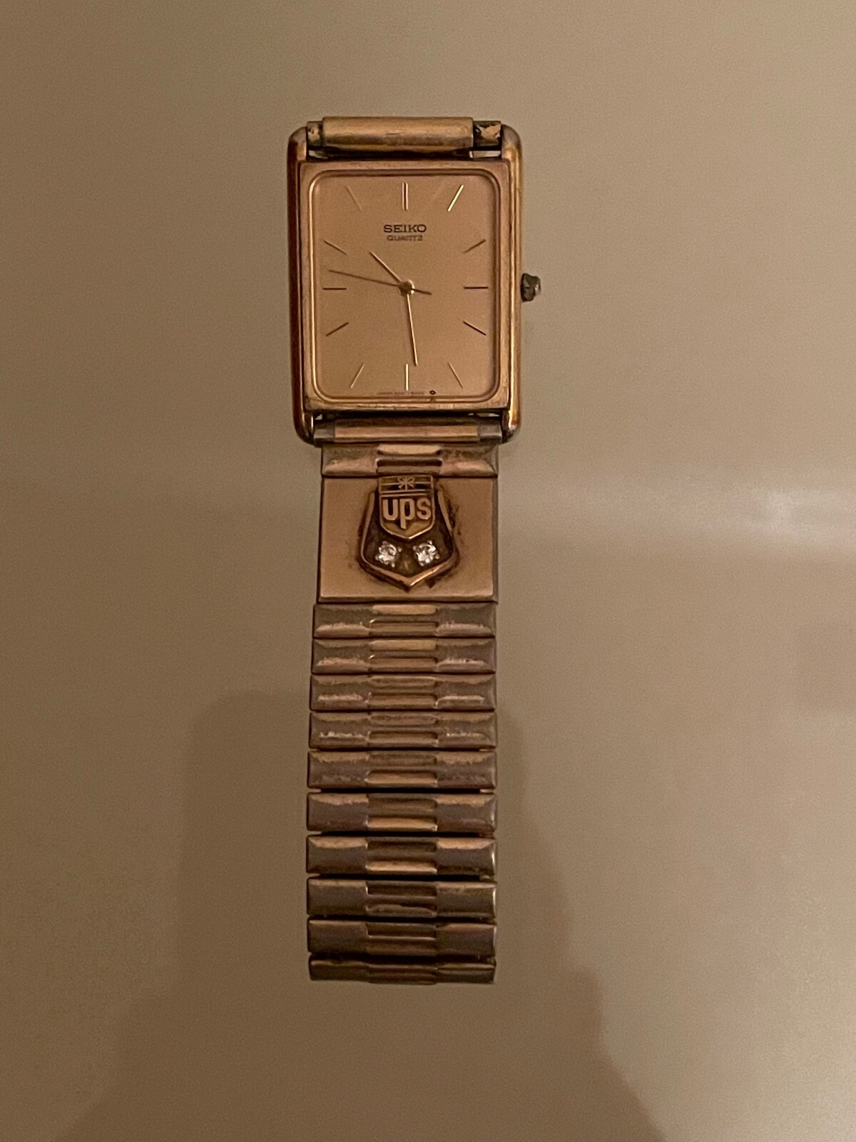 United Parcel Service UPS 30 Years of Service SEIKO watch 2 Diamonds