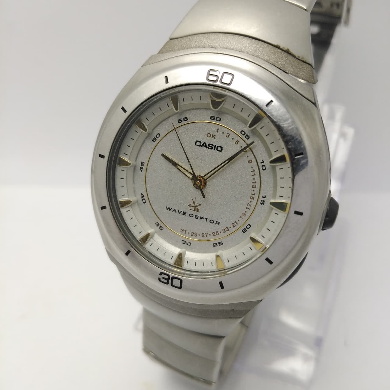 Casio Wave Ceptor WVQ-102H Radio Controlled Quartz 2383 Vintage Men’s Watch