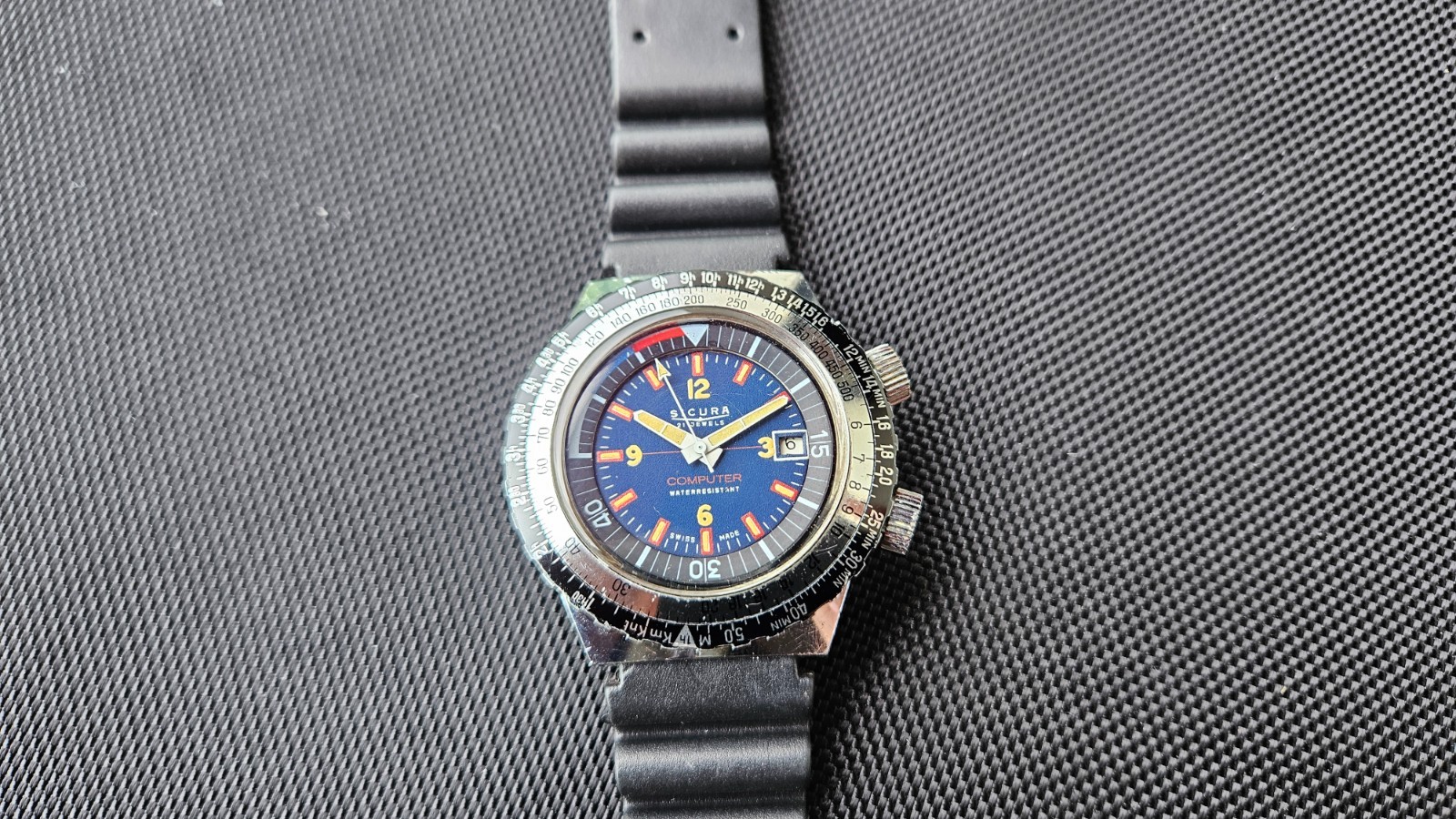 Sicura 21 Jewels Computer blue Dial manual wind rotating bezel Vintage