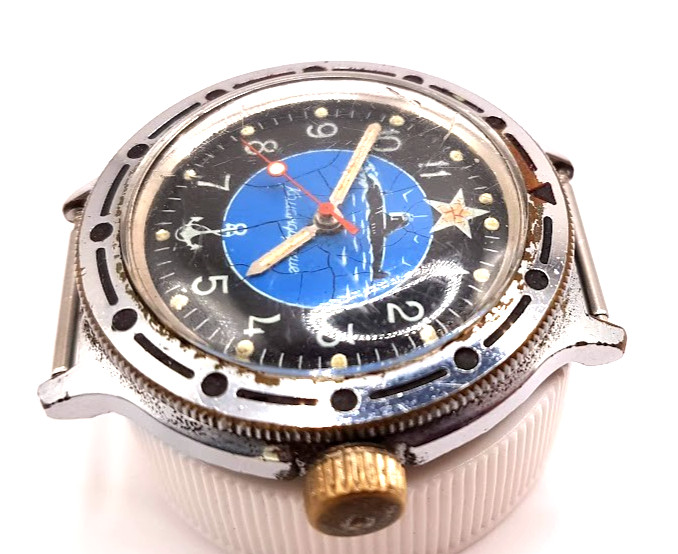 LEGENDARY RUSSIAN VINTAGE MENS WATCH VOSTOK KOMANDIRSKIYe MECHANICAL WORKING RAR