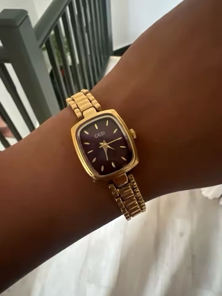 GEDI Gold Metal Rectangle Analog Dress Watch Red Dial Bracelet for Women