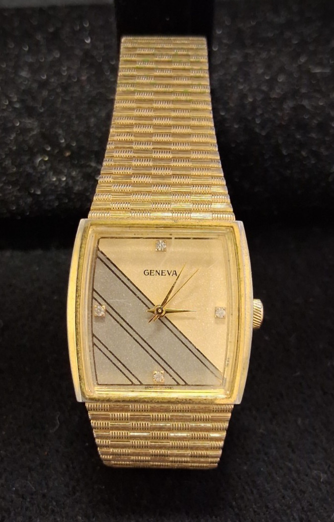 VINTAGE GENEVA RECTANGULAR DRESS WRISTWATCH GEOMETRIC ASYMMETRICAL DIAL WATCH