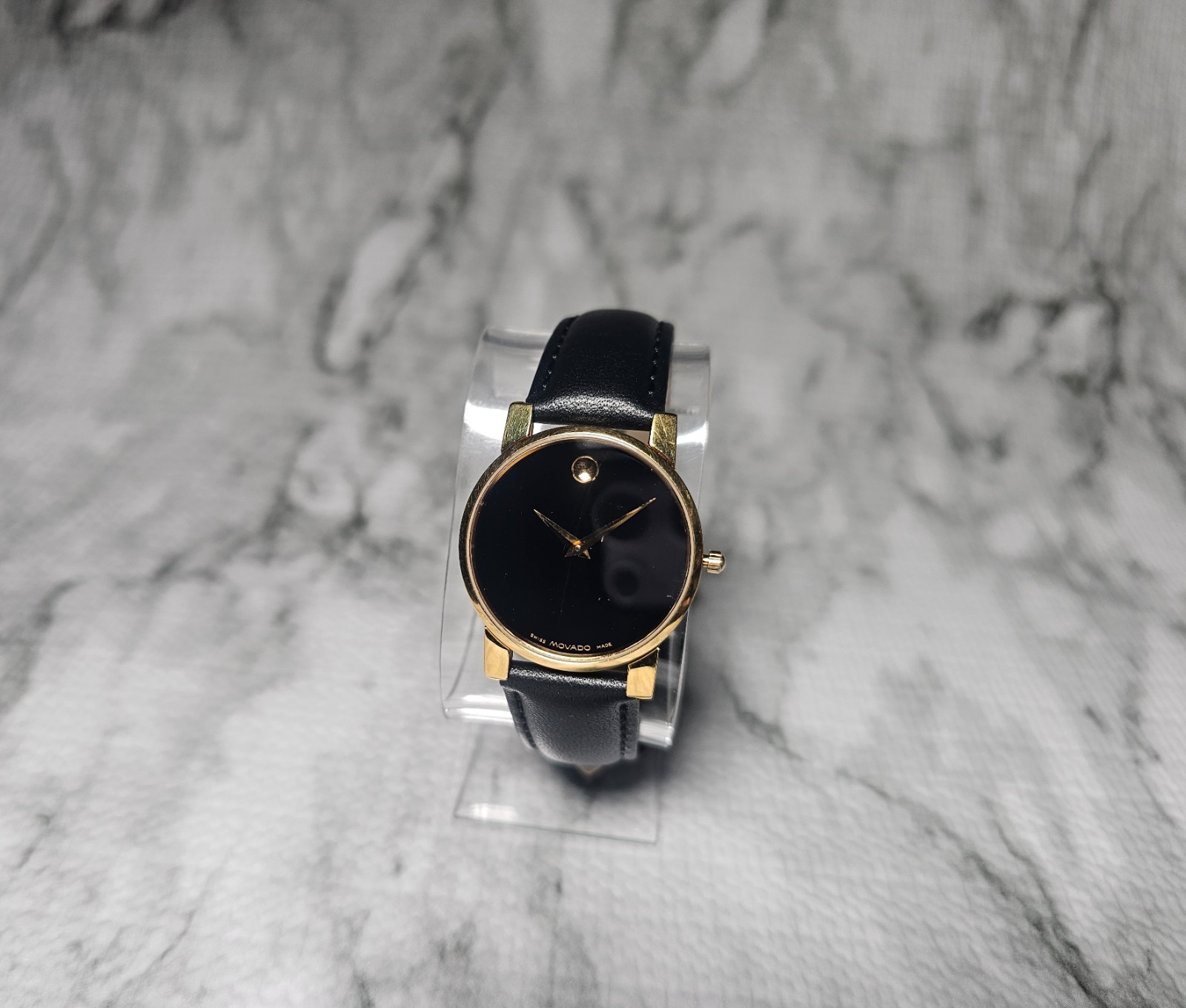 Movado Museum 87.G4.875 Gold-Plated Swiss Quartz Watch