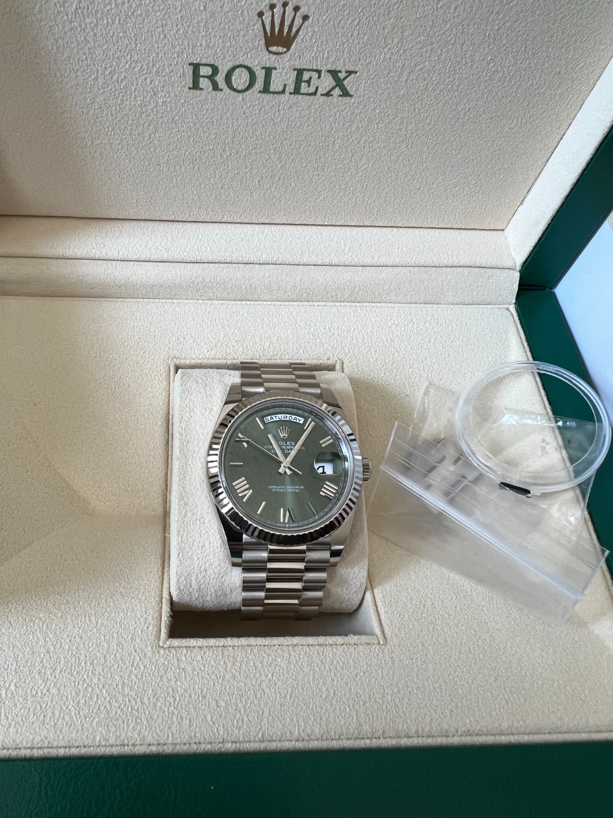 ROLEX 18K WHITE GOLD PRESIDENT DAY DATE 40 228239 C. 2022 Green Roman Dial 40mm