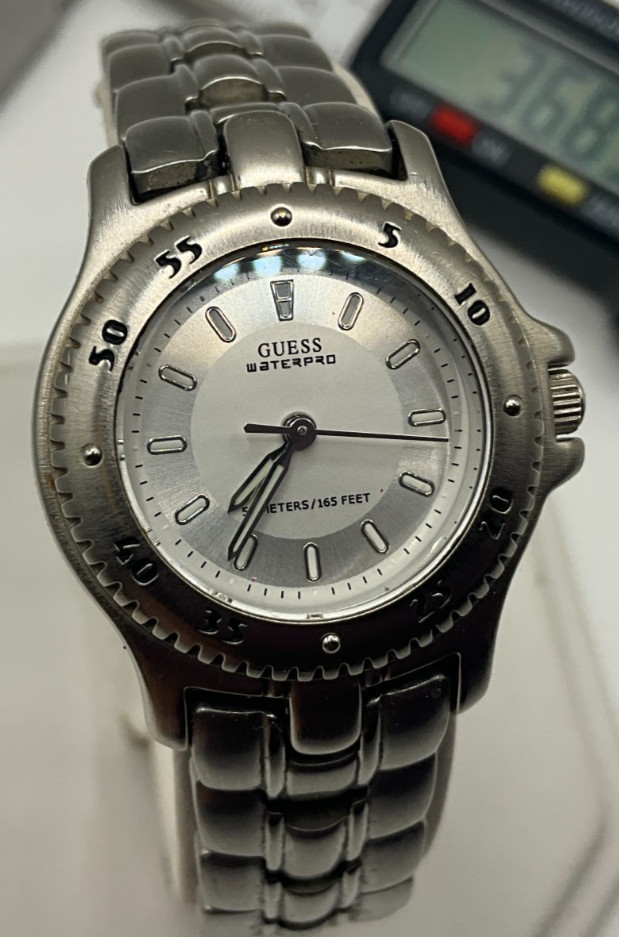 Vintage Guess Waterpro womens watch, light wear/use, looks sand runs good, nice