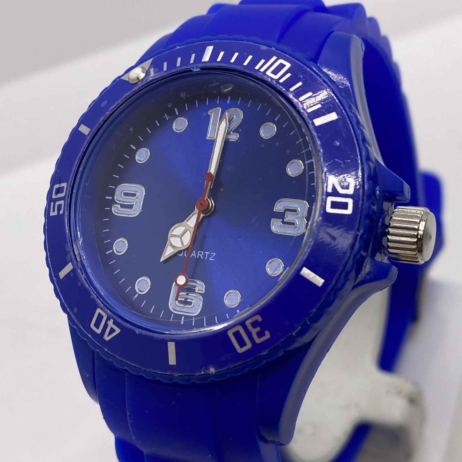 Unisex Rubber Rotating Bezel Dive Style Watch Works New Battery