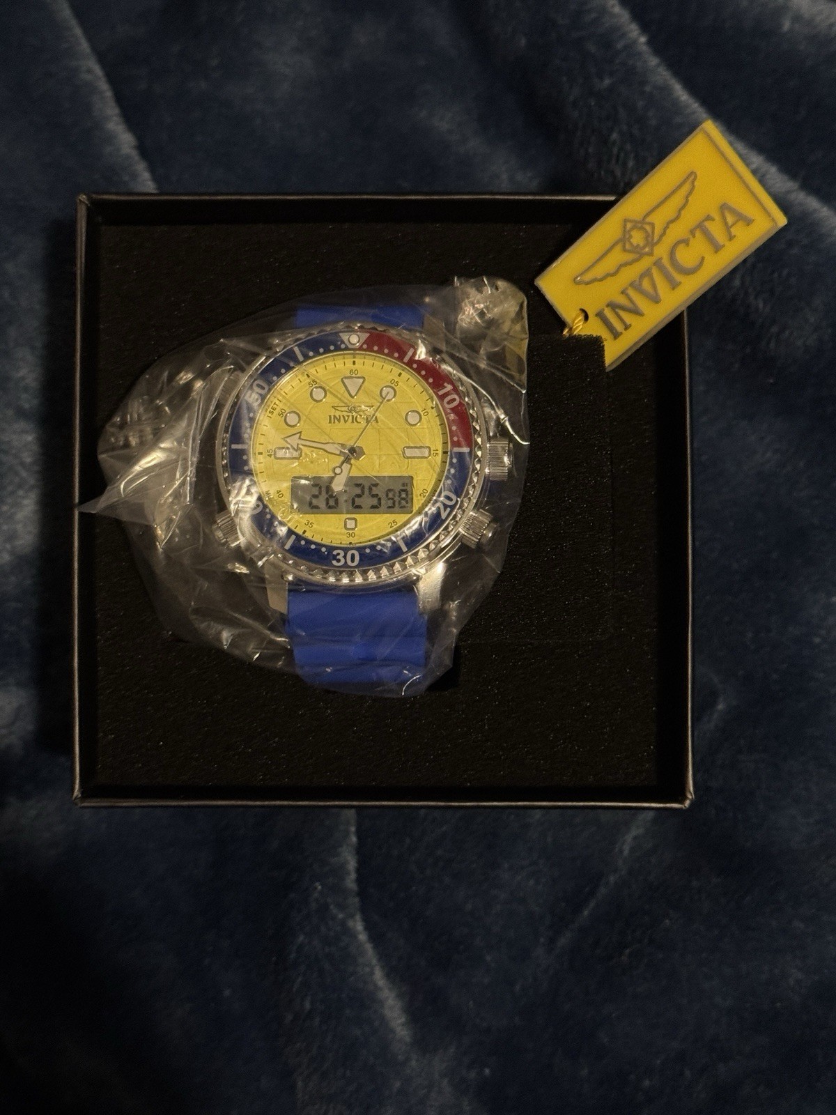 Invicta Pro Diver DigiQuartz Men Watch Blue Red Yellow 46.5mm PF21907 $249 MSRP