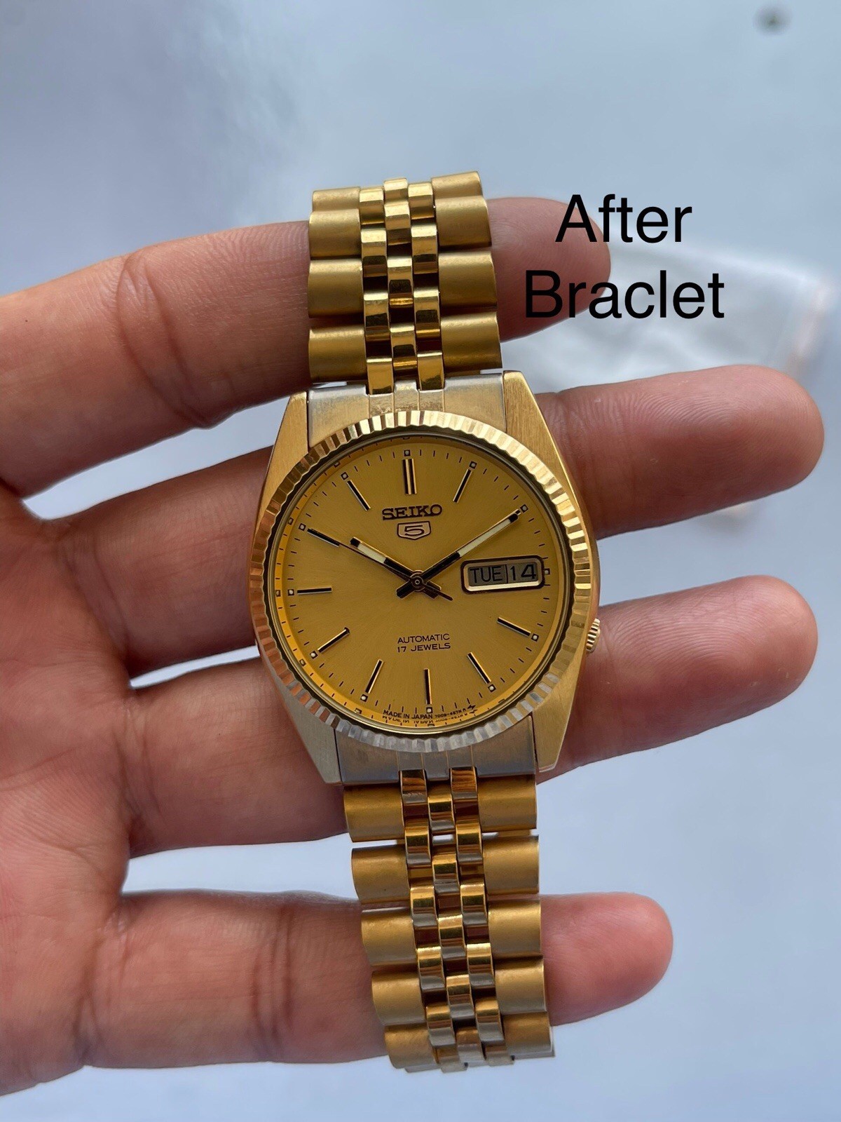 Vintage Seiko 5 SNxJ-89 Automatic 7009-3111 Gold Dail Fluted Bezel Men,s Japan