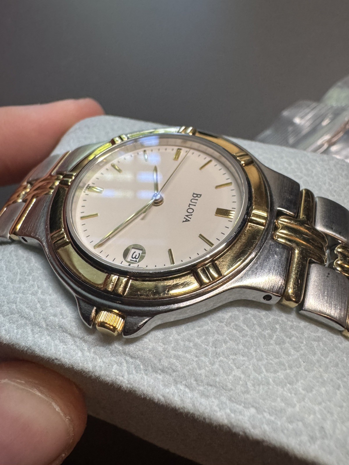 Vintage Bulova 98B52 Men’s Watch. Working, New Battery