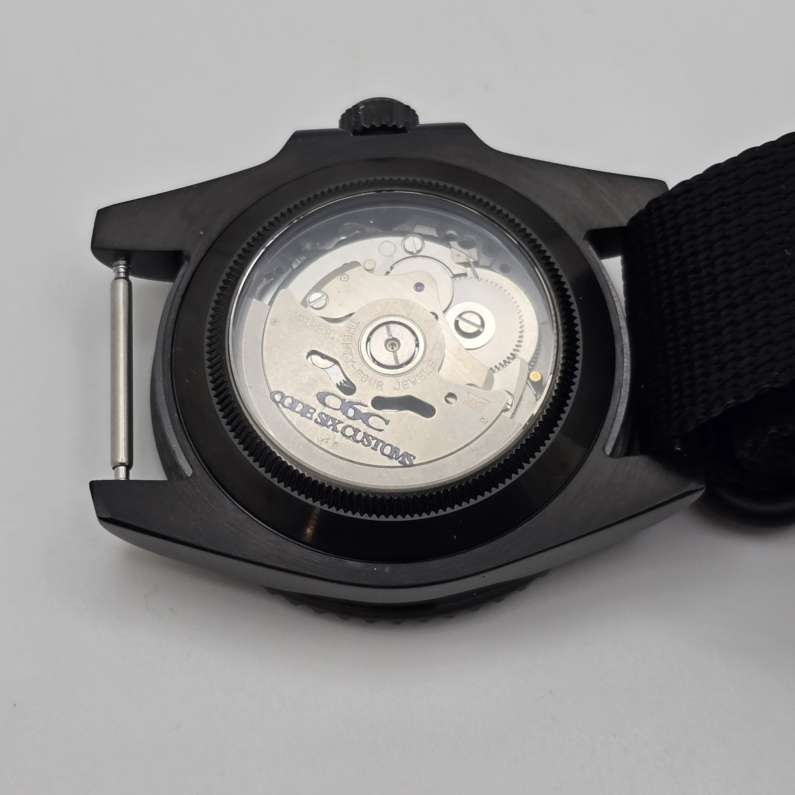 Custom-Built Automatic Watch – 40mm “Black Ops” Diver