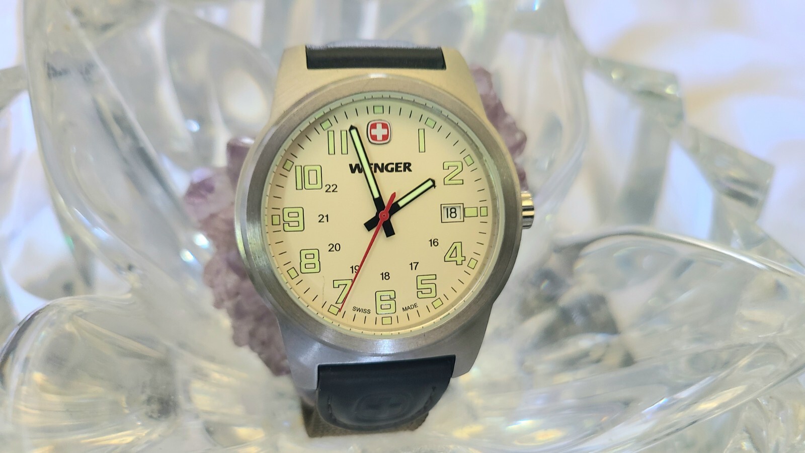 Wenger Men’s 7280x Cream Date Dial Canvas And Leather Band Quartz Watch