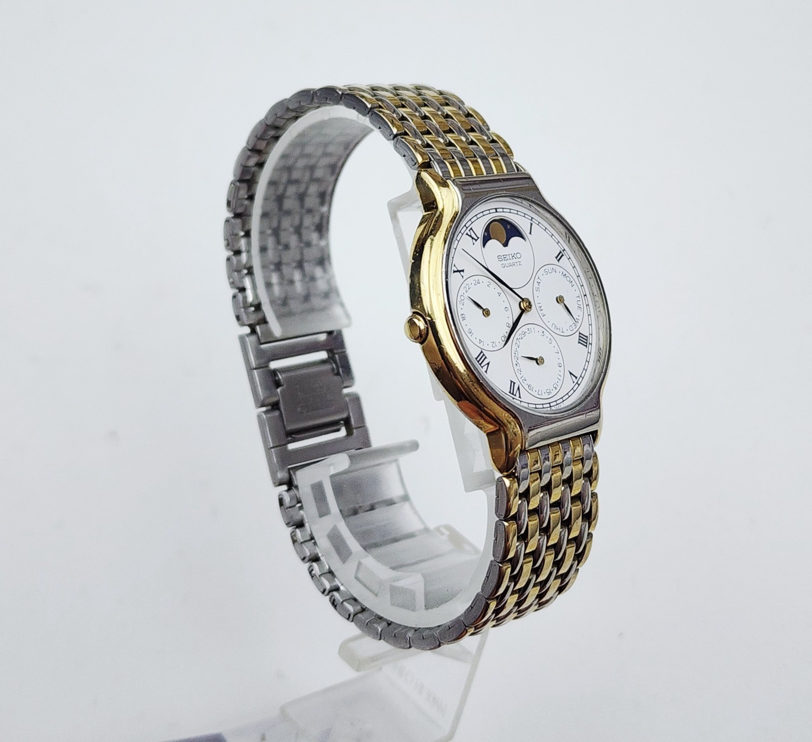 Men’s JAPAN Vintage 1988 MULTIFUNCTION MOONPHASE Watch SEIKO 7F38-7020. Midsize
