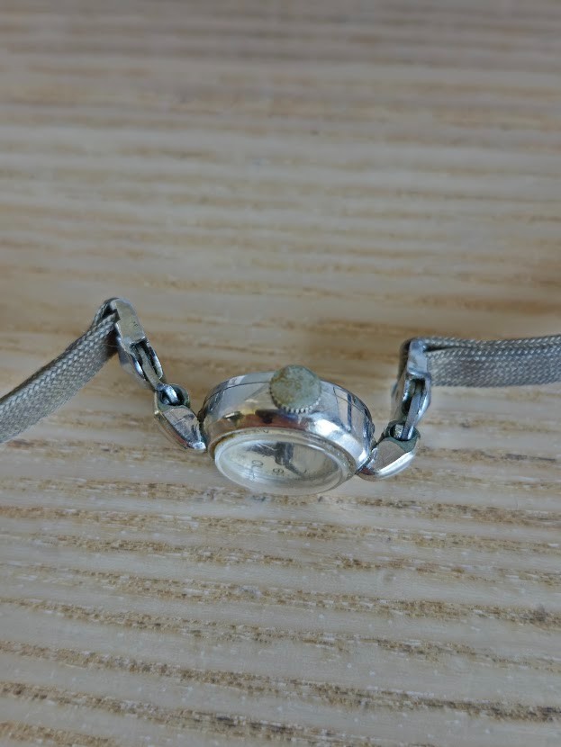 Vintage Tissot Mechanical Wind Watch Ticks Gold Filled Bezel – Parts and Repair