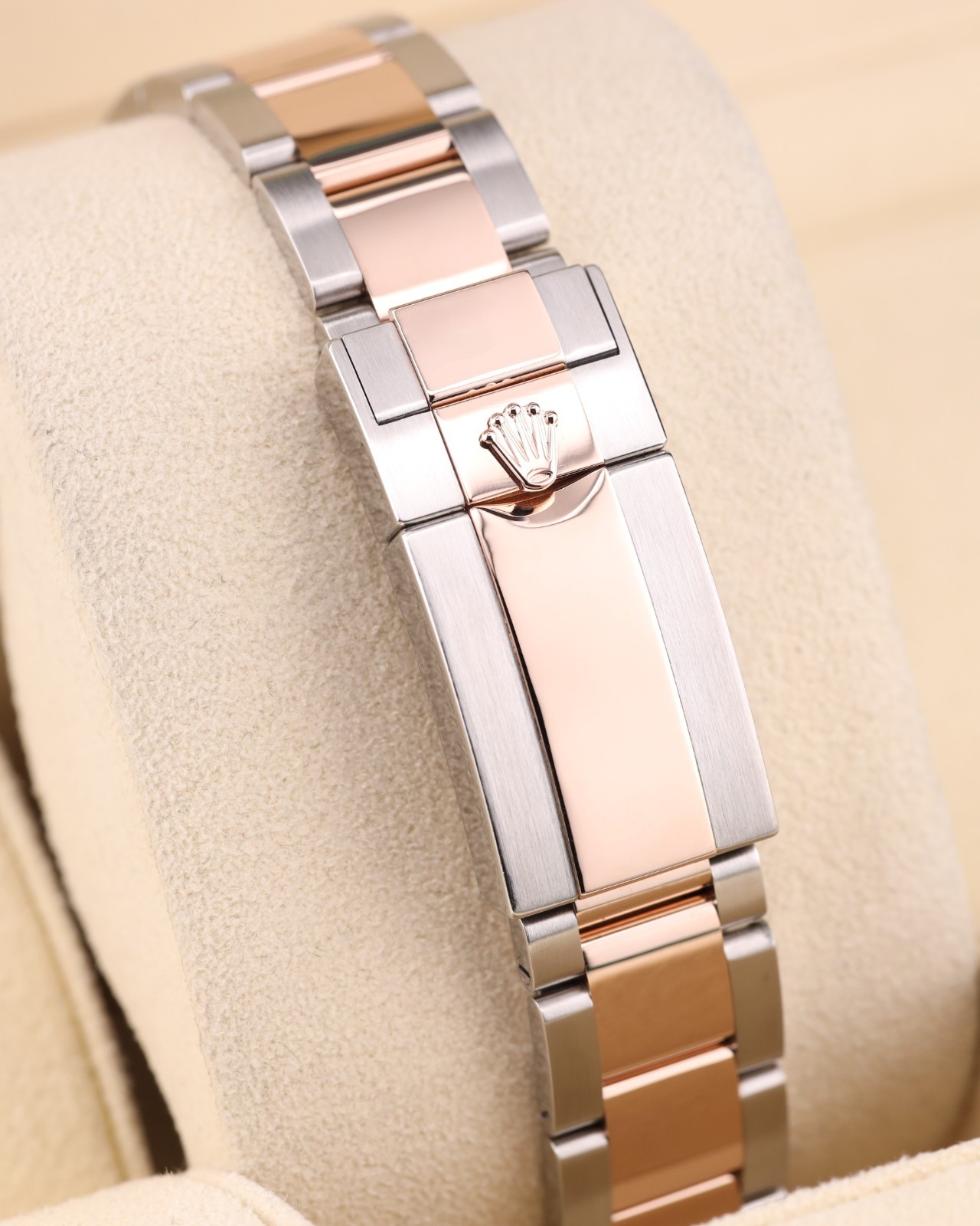 Rolex Yacht-Master 40 Chocolate Dial Two Tone Rose Gold Oyster 126621