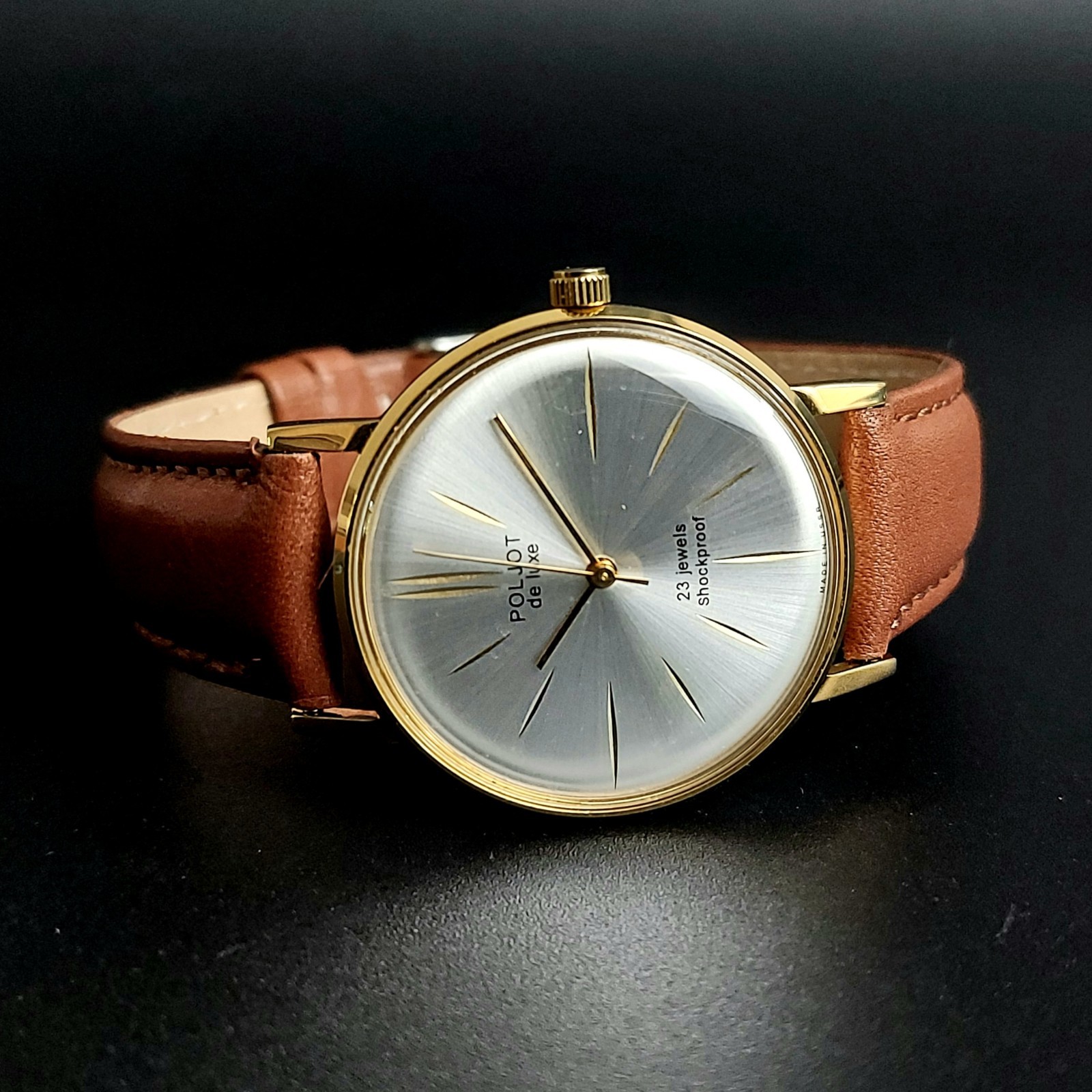 NOS Poljot De LUXE Ultra Slim 23 Jewels 2209 Soviet Vintage Men’s Wristwatch