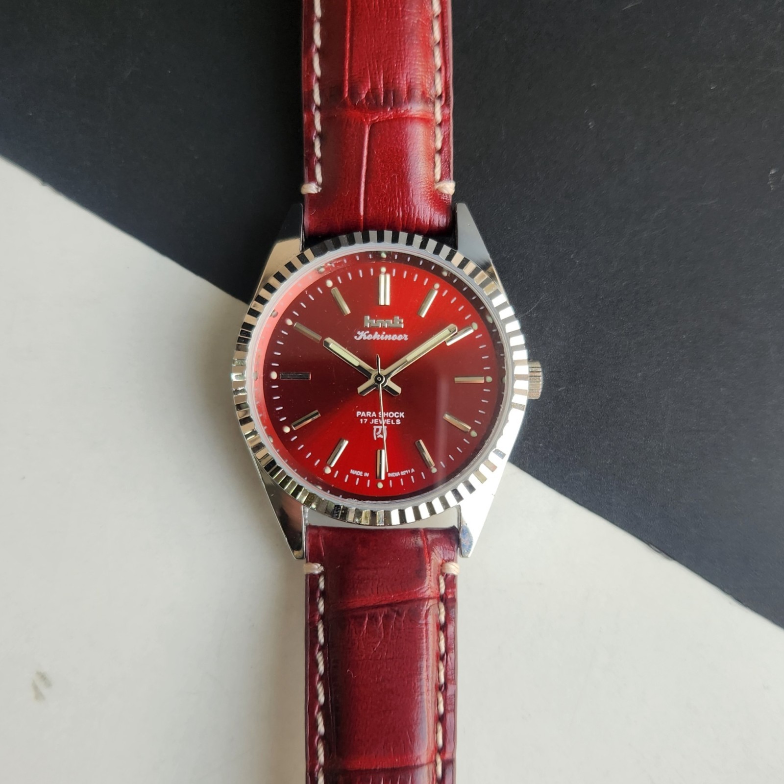 Vintage HMT Kohinoor Fluted Bezel Mechanical Hand Winding Wrist Watch A01