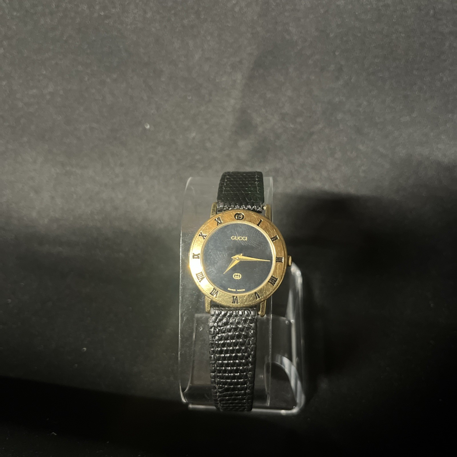 Vintage Gucci 3000 L Women’s Wristwatch with A Gold-plated Case Swiss Made W/Box