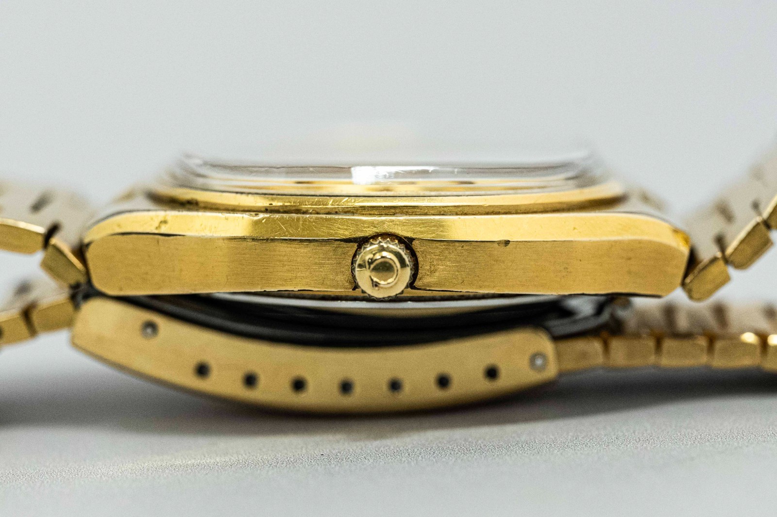 READ *Vintage 1978* OMEGA Seamaster Cal.1022 Automatic Gold Day/Date 35mm Men TV
