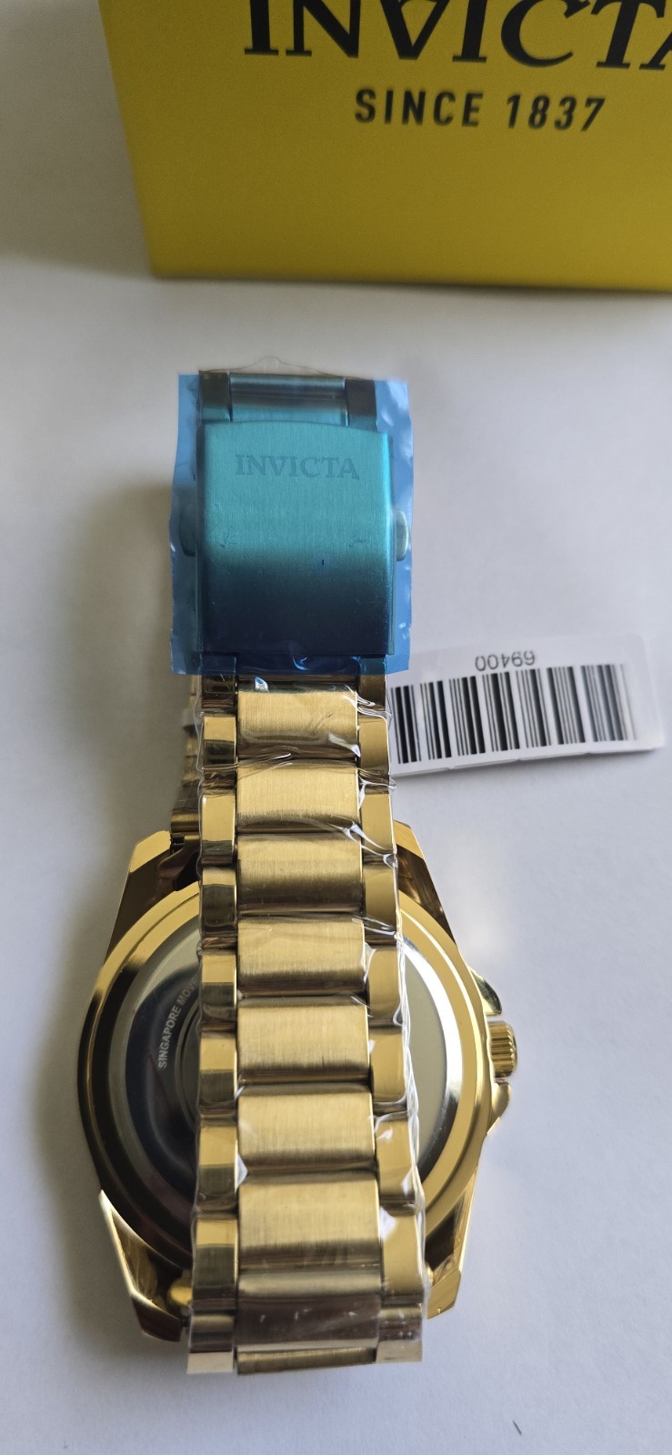 Invicta Pro Diver 69400 Men’s 42mm Gold Watch Aqua Green Sunburst Dial Quartz…