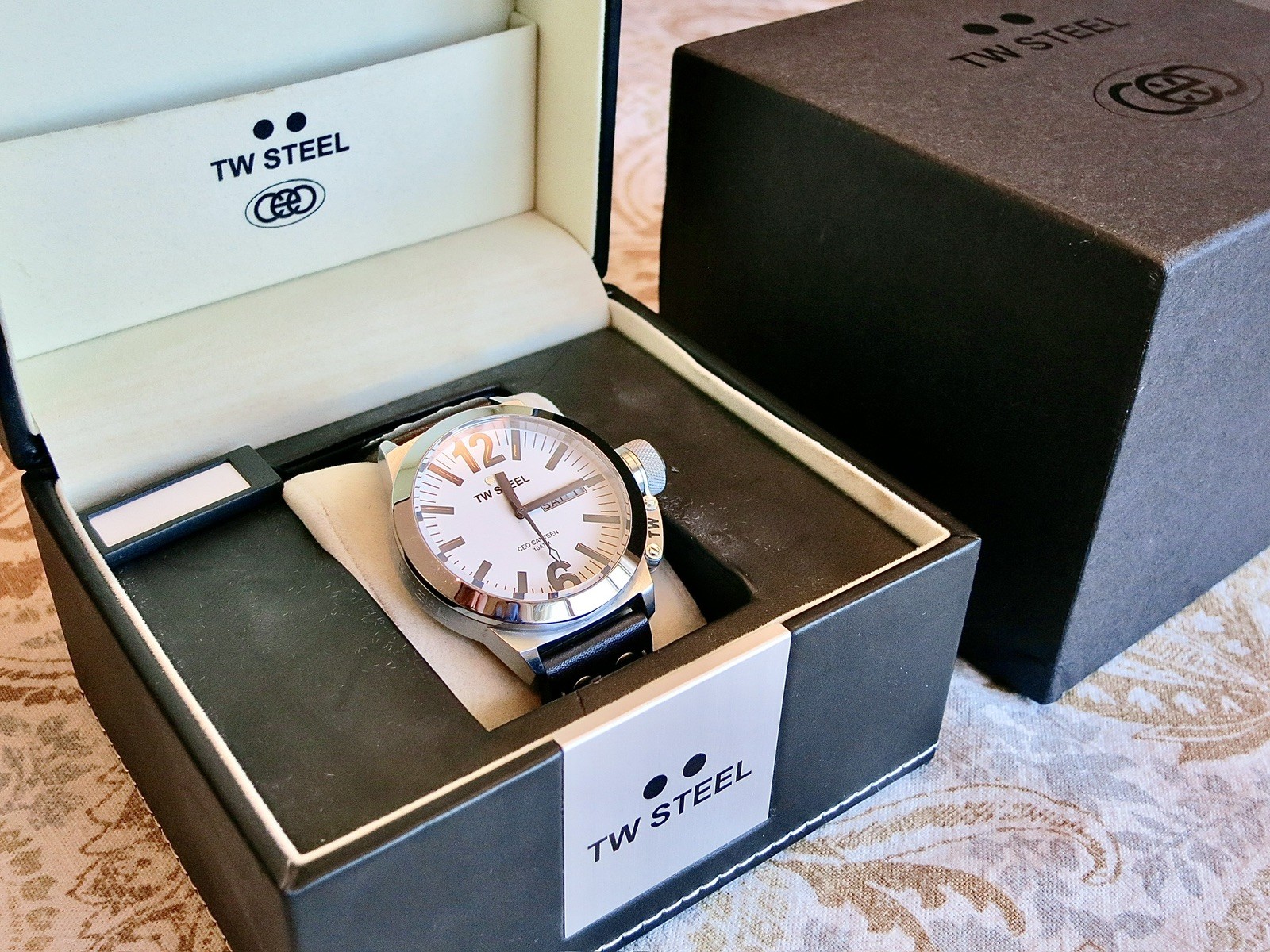 Mint! TW Steel CE1005 Unisex Oversized Watch 45mm New