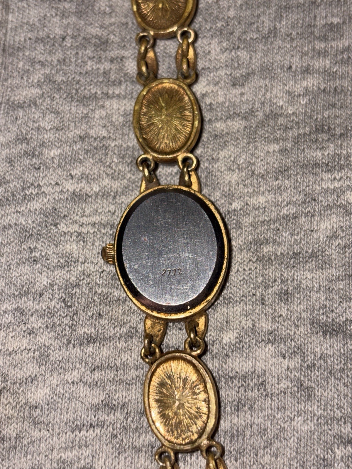 Vtg La Marque Ladies 16mm Watch Gold Tone Scarab Gemstone Band READ