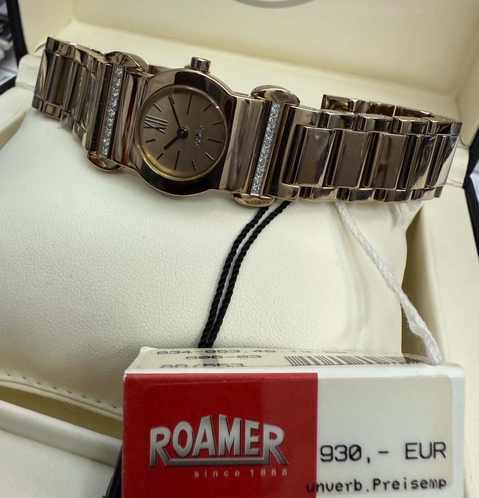 Roamer Watch 18 Diamonds Swiss Made Folding Clasp Rose Gold Plated Md634953