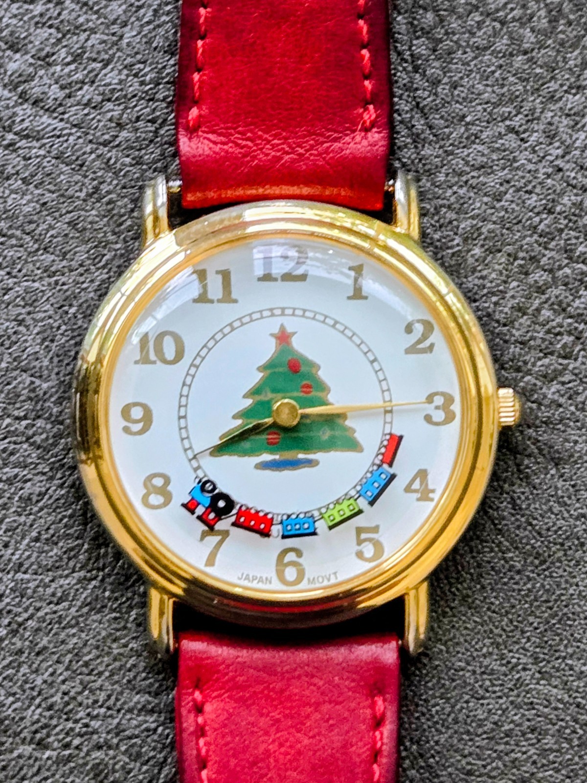 Vintage Christmas Moving Train Holiday Tree Watch Dial Gold Tone Quartz