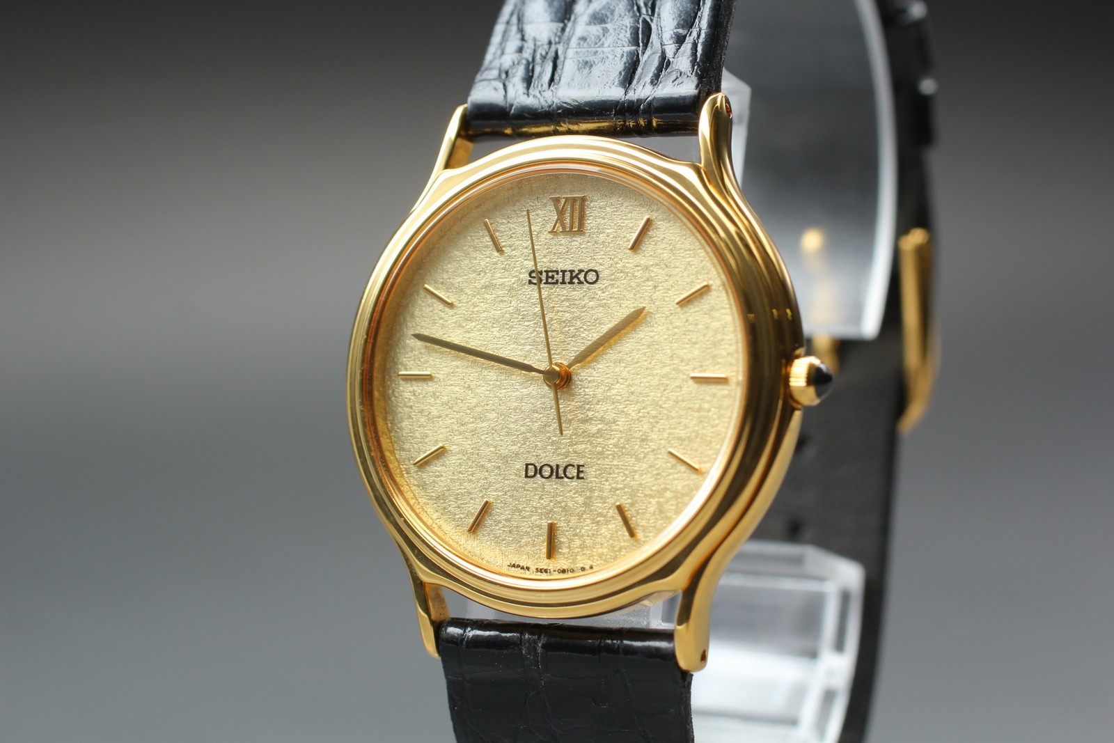 [Near MINT] Seiko Dolce 5E61-0A70 Gold Round Quartz 32mm Men’s Watch From JAPAN