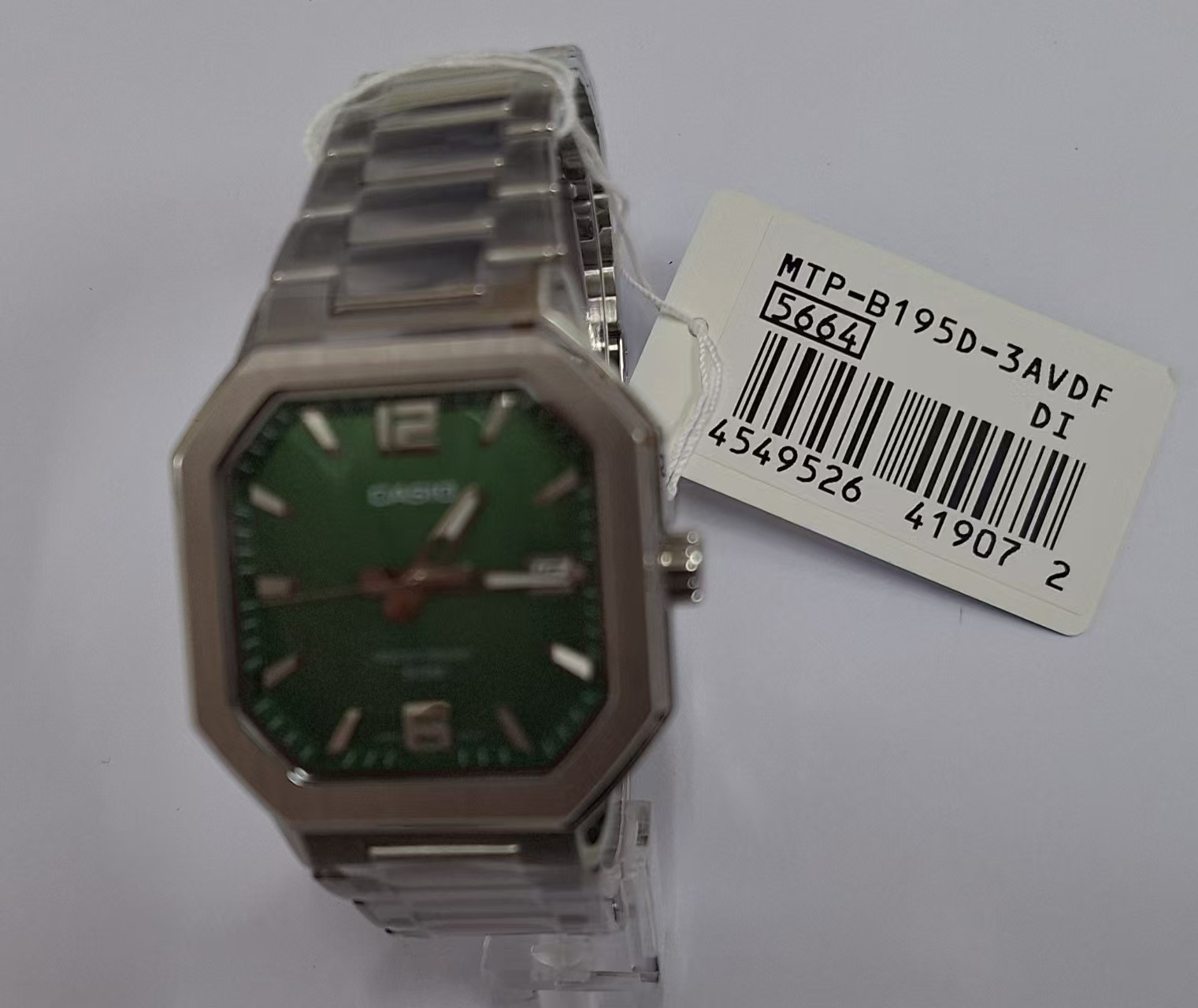 New CASIO MTP‑B195 Series MTP-B195D-3AV Green Dial Analog 38 mm Men’s Watch