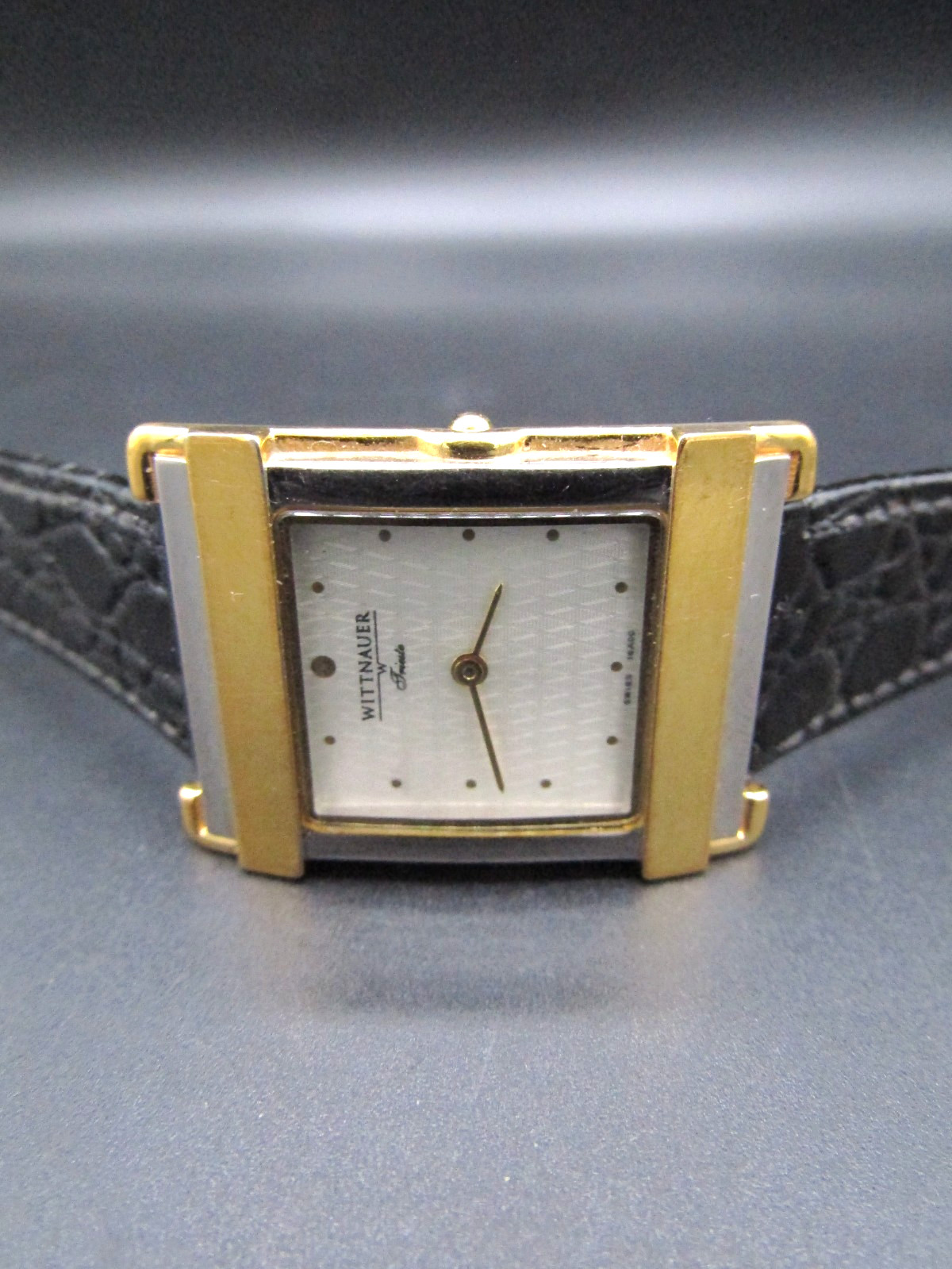 Vintage Gents Wittnauer Trieste C837305 16A00 Textured Dial Tank Swiss Watch
