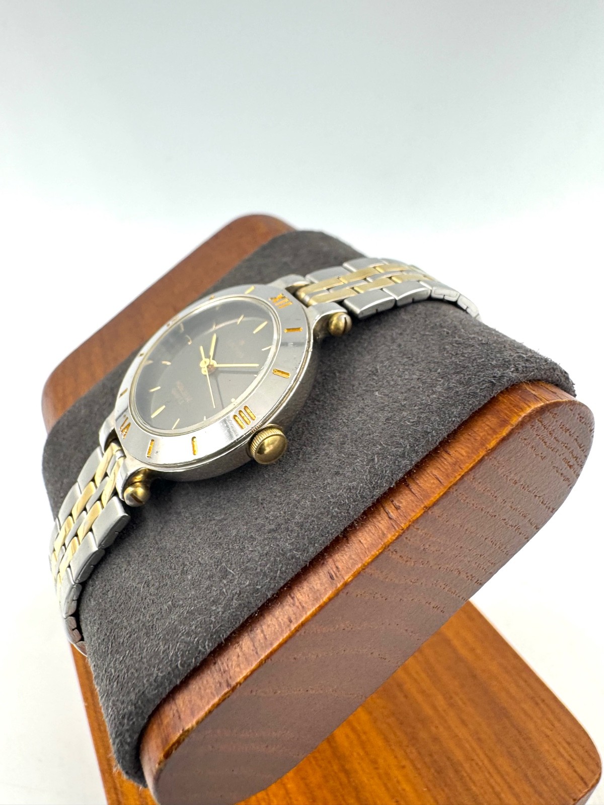 junghans noblesse 24mm Women Quartz Watch New Battery working JN-217L f2756