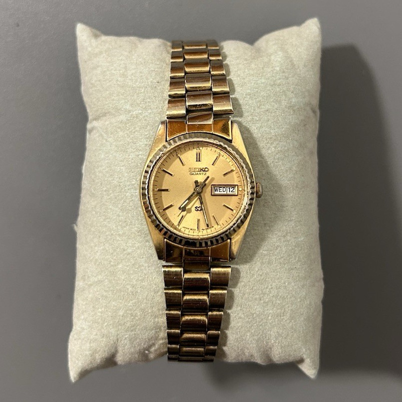 Seiko Day/Date Gold Tone Women’s Watch 23mm