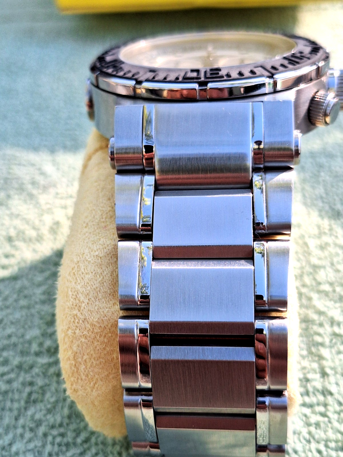Invicta Ocean Reef Swiss Made Silver Dial Stainless Steel Model 1463 Mens Watch