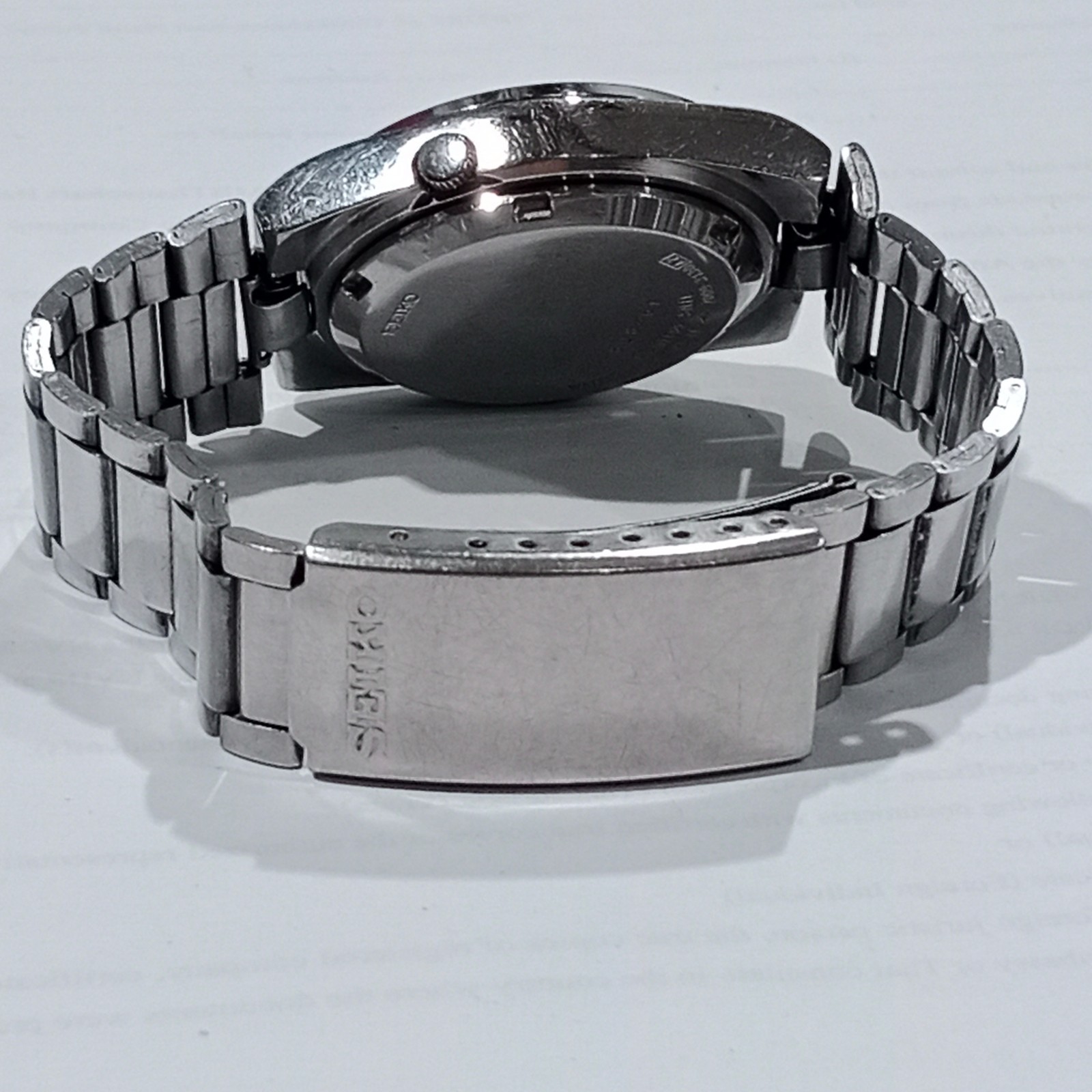 Vintage men’s watch Seiko Automatic 7009 Black Pinstripe Dial Dec 1988
