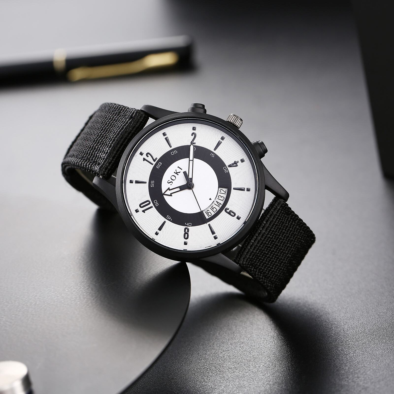 Men’s Casual Simple Arabic Numberals Dial Nylon Strap Sports Quartz Wrist Watch