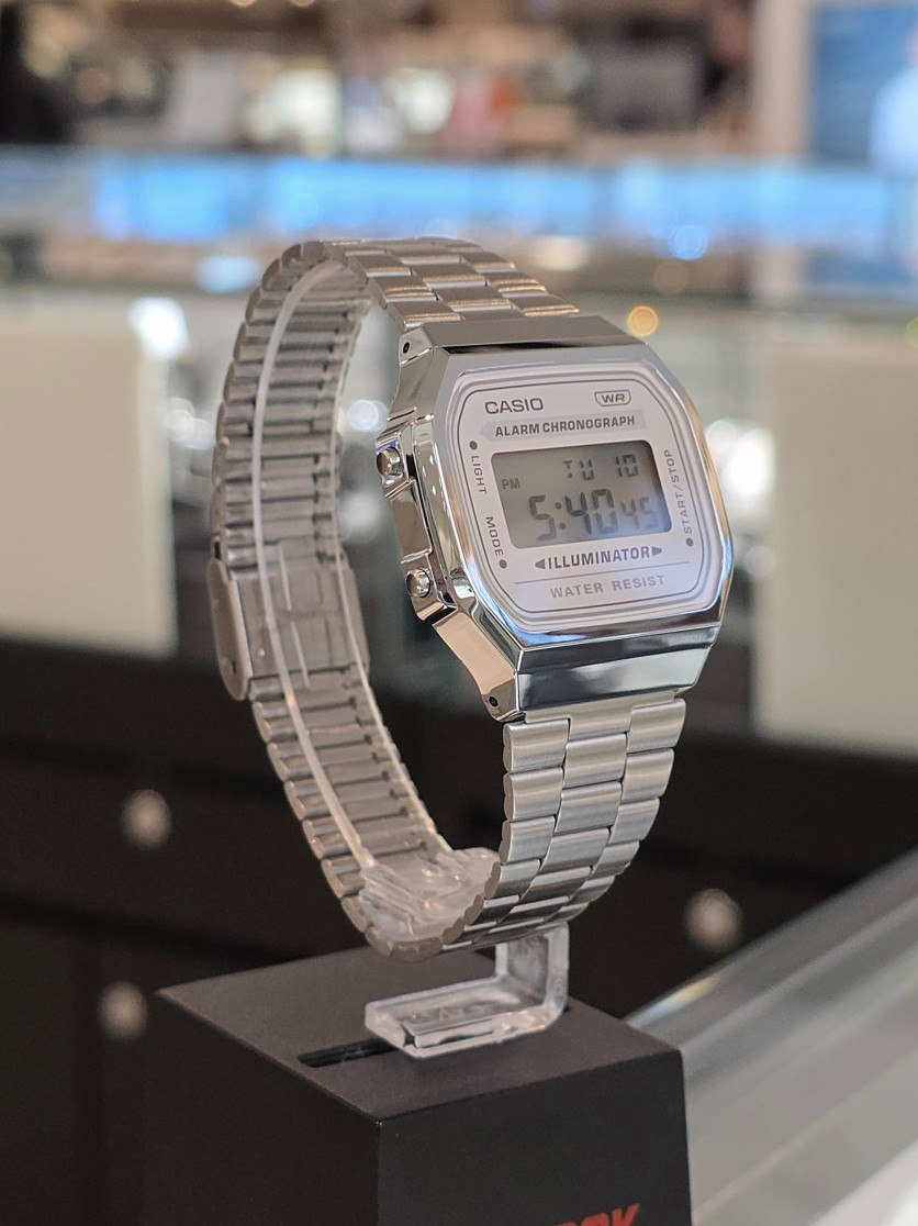 Casio A168WA-8ADF Vintage Silver Gray Digital Watch EL Backlight 7-Year Battery