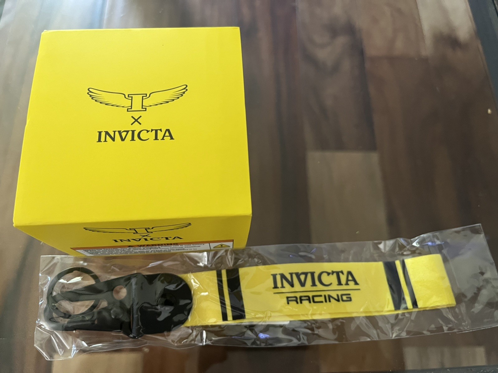 Invicta Men’s Watch Specialty Quartz Blue Copper Dial Steel Bracelet 69028