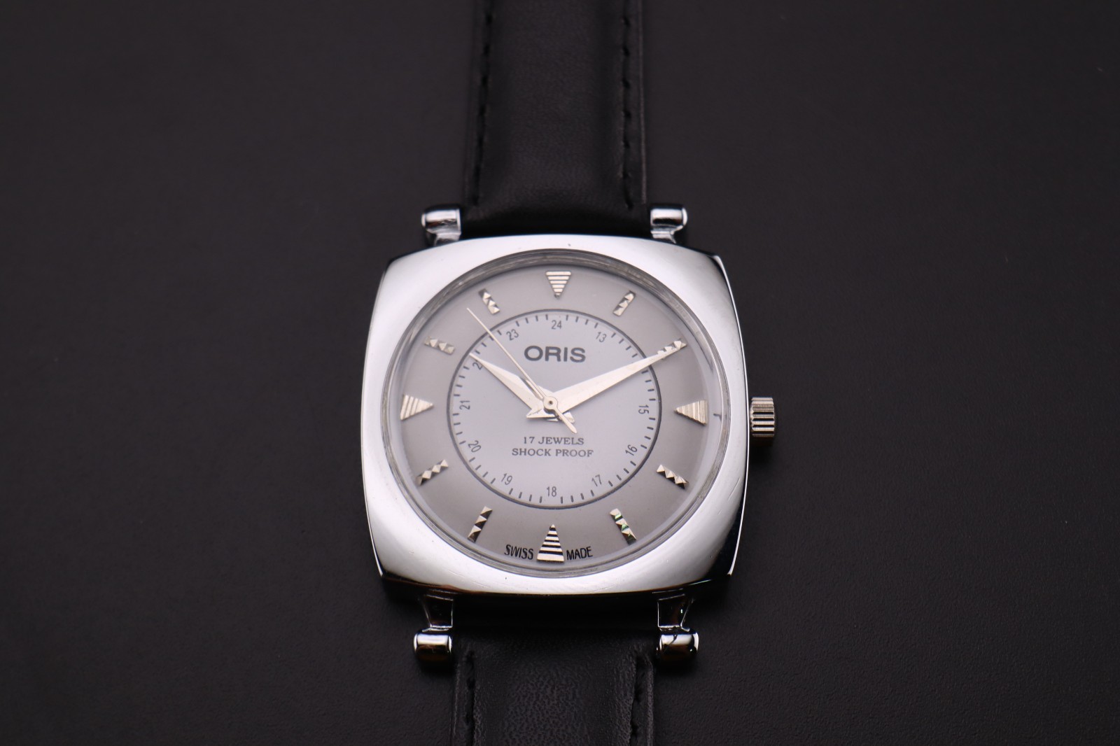 Vintage ORIS Swiss Hand-Wind Classic Mechanical Collectible Men’s Wrist Watch