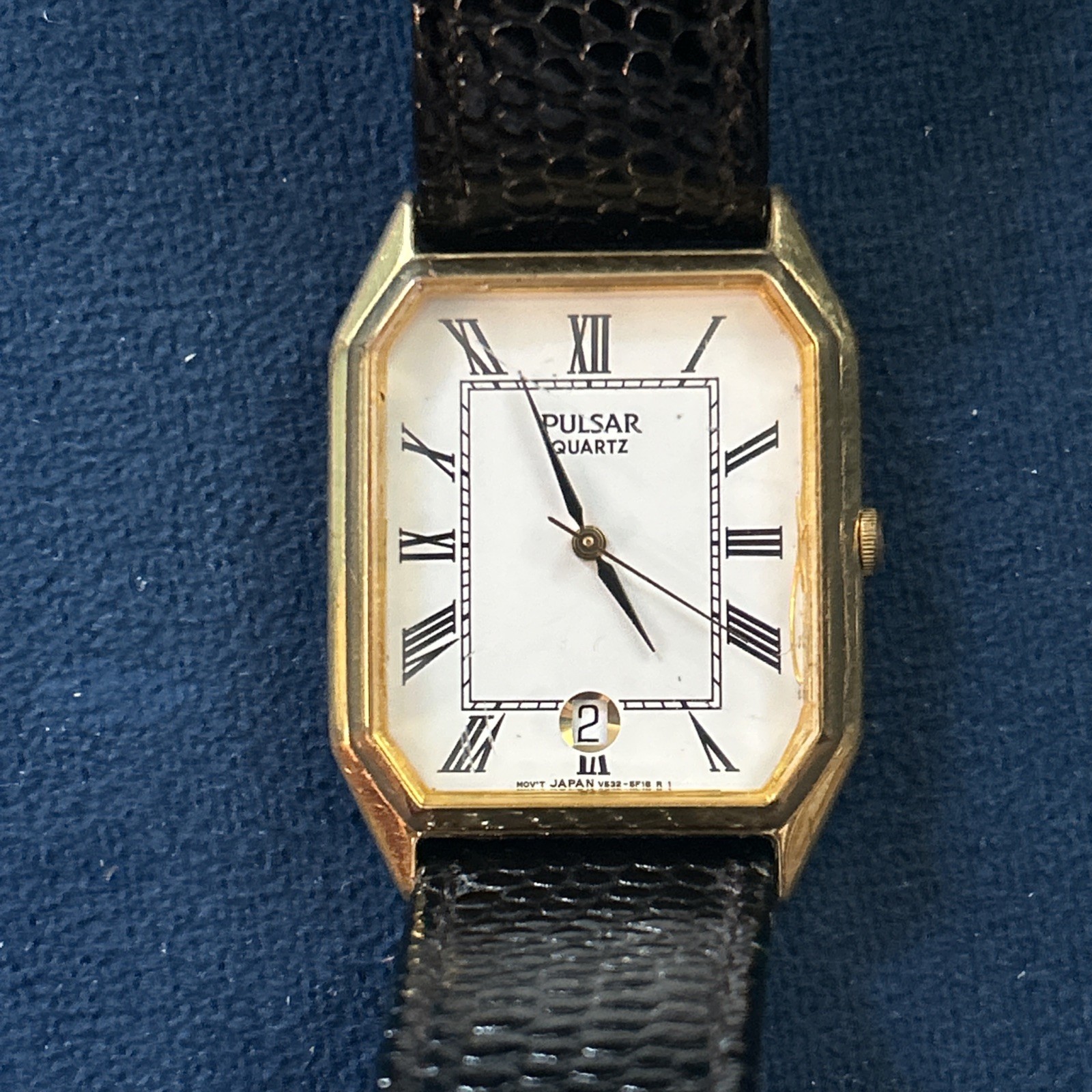 Pulsar Men’s Quartz Gold Calendar Roman Numerals Ultra Thin Watch