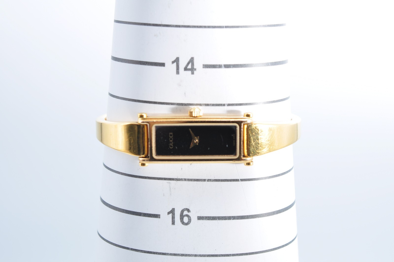 GUCCI 1500L Bangle Quartz Analog Square Gold Black Watch w-12232